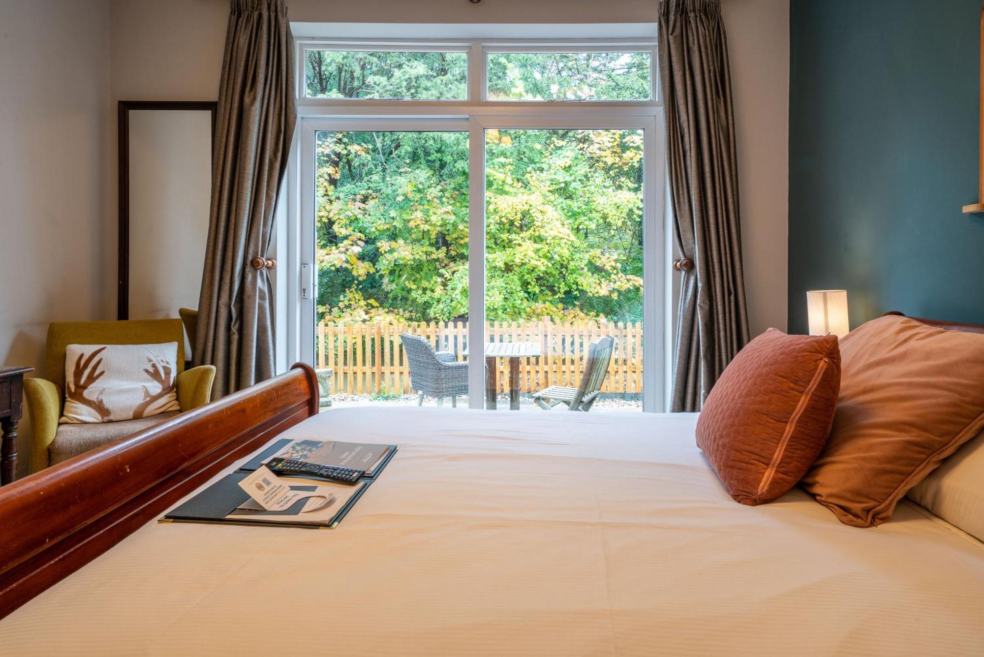 The Dundas Arms Kintbury ภายนอก รูปภาพ