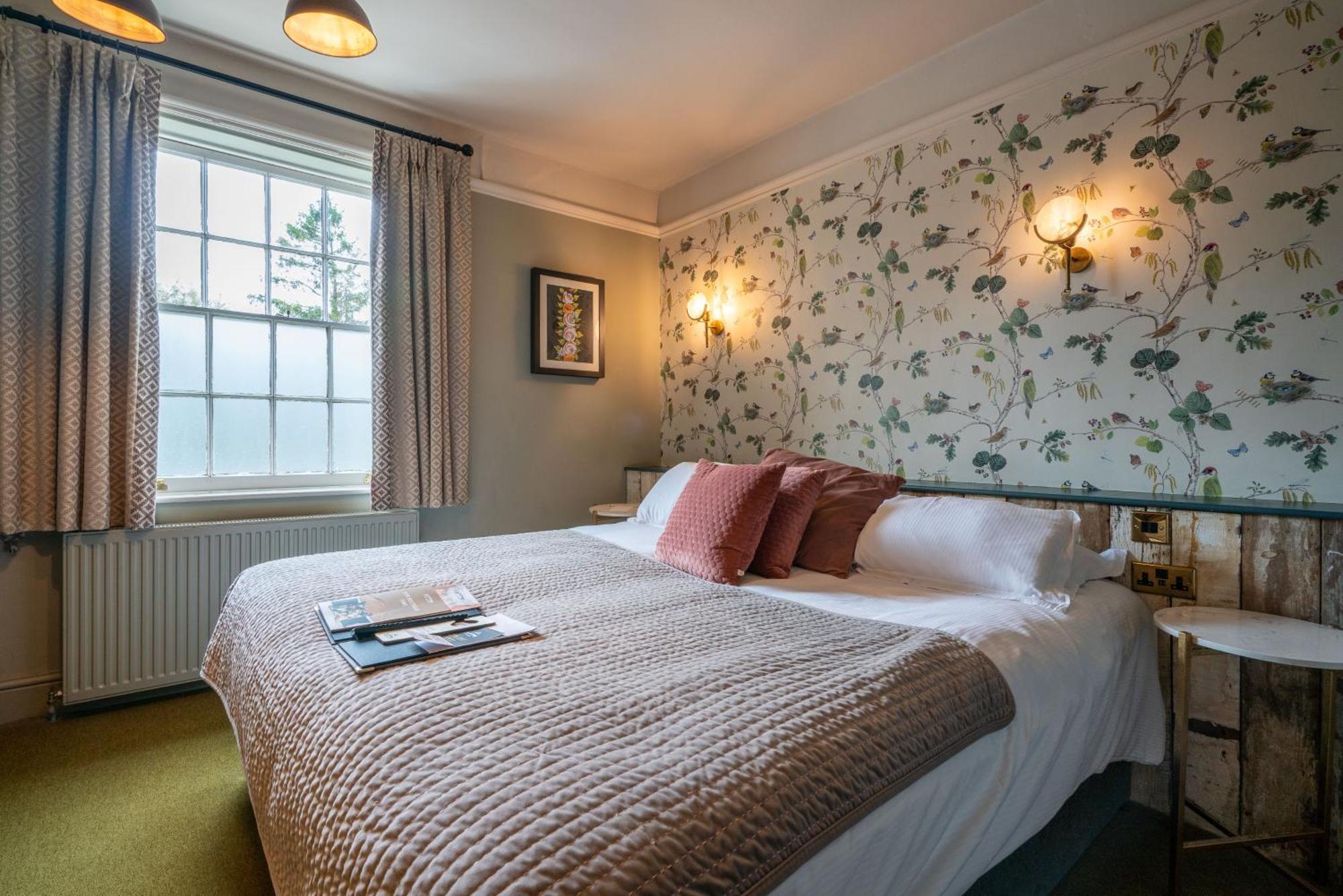The Dundas Arms Kintbury ภายนอก รูปภาพ