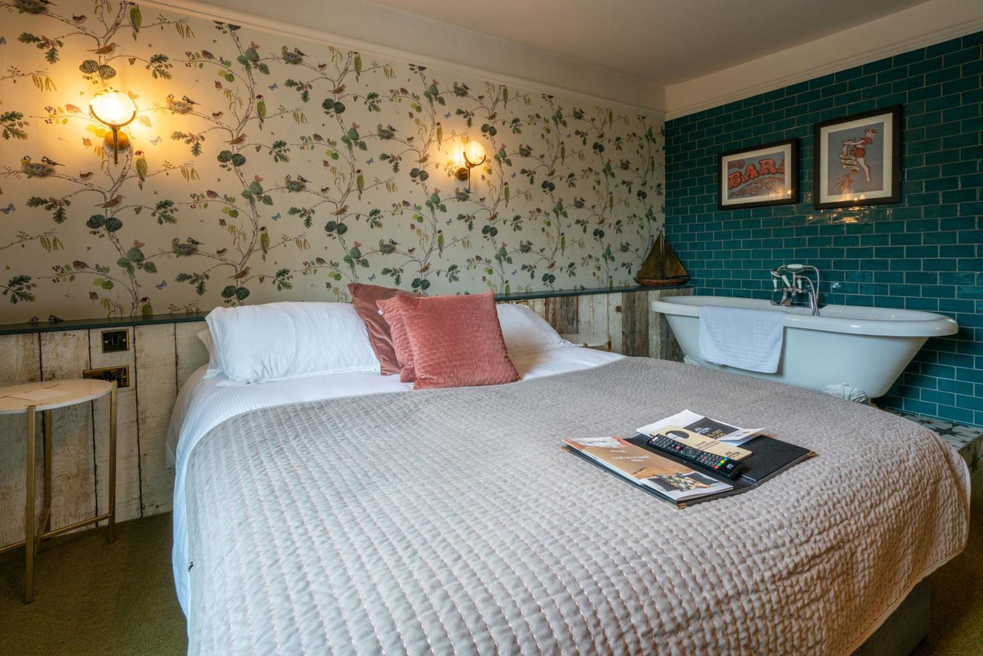 The Dundas Arms Kintbury ภายนอก รูปภาพ