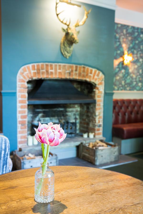 The Dundas Arms Kintbury ภายนอก รูปภาพ